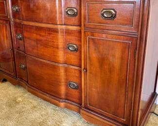 Antique Style Mahogany Buffet Cabinet – Bowed Front with Storage Drawers & Side Doors