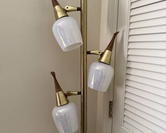MCM Tension Pole Lamp