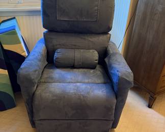 Lift Reclining Chair - Excellent!