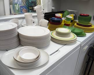 Vintage Oneida Melamine Dish Set