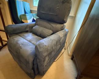 Lift Reclining Chair - Excellent!
