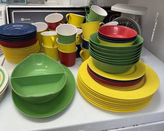 Vintage Oneida Melamine Dish Set