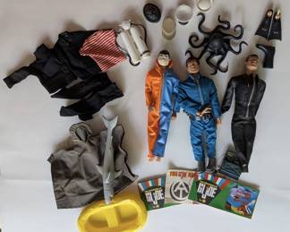 Vintage GI Joe Figures & Accessories