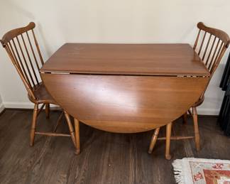 Drop Leaf Oval Dining. Table