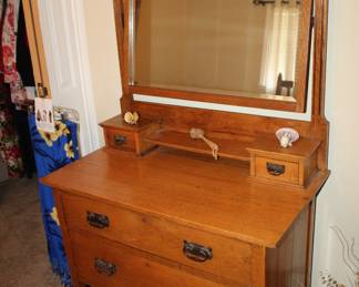 oak dresser
