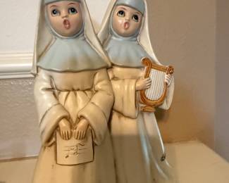 Vintage Musical Singing Nuns Music Box
