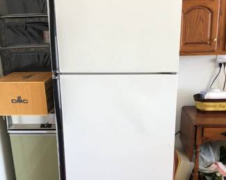 Kenmore Cold Spot Refrigerator/Freezer 