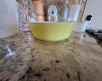 . . . vintage Pyrex bowl