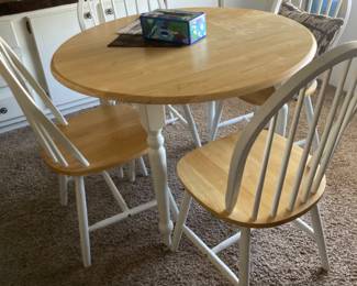 Small dining table and 4 chairs