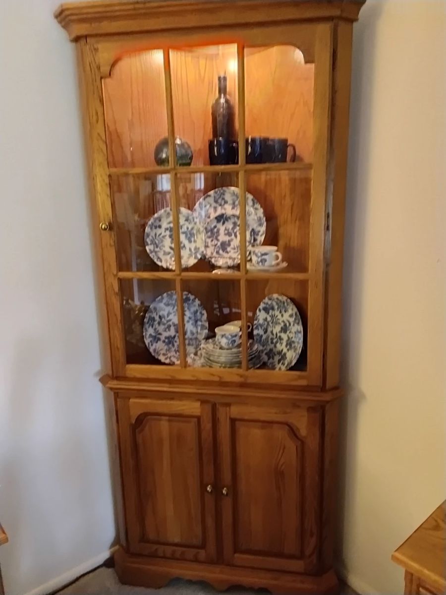 Beautiful corner oak hutch