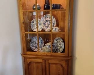 Beautiful corner oak hutch