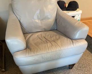 Leather Chair 