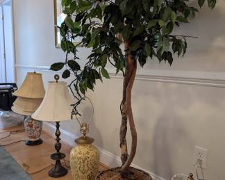 Lamps and decor 