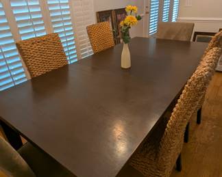 Beautiful dining table and chairs 