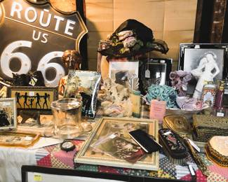 Route 66 sign, wonderful ladies hat