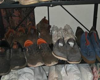 Men's Shoes - Size 11 - Pillows