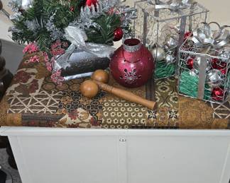 Vintage Trunk - Christmas Decor 
