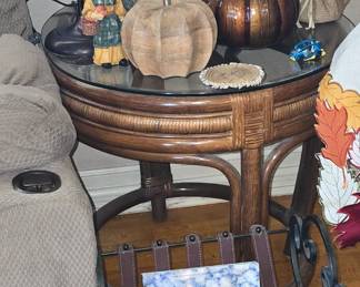 Side Table that matches Coffee Table - Magazine Rack - Fall Decor - Vintage Green Lamp