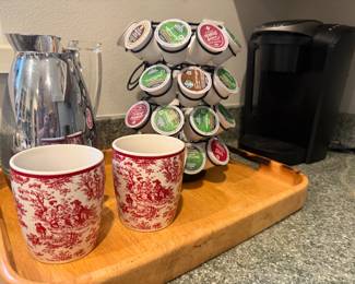 Keurig, Thermal Carafe, Mugs, stand with pods
