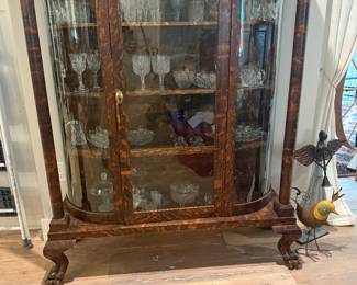 Exceptional Tiger Oak China Cabinet