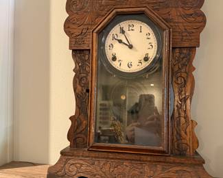 Mantle Clock