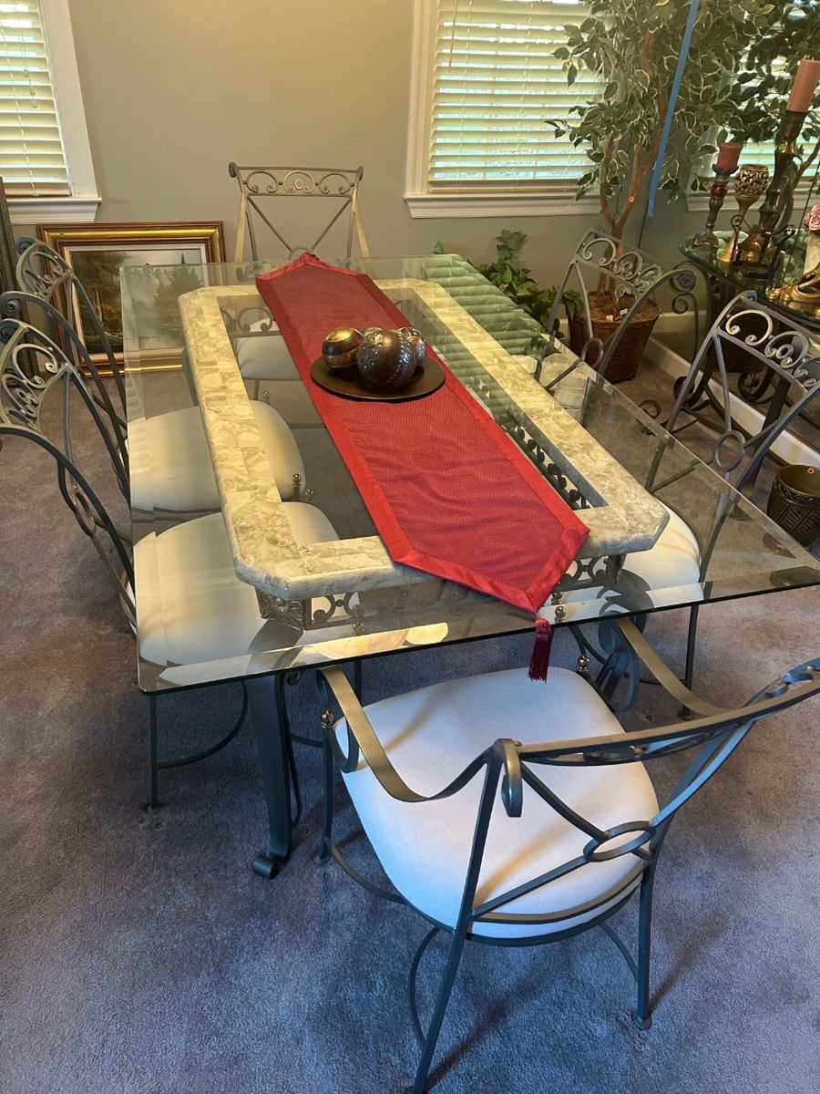 Glass dining table with 6 chairs. 