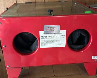 Sand blast cabinet