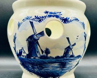 Delftsche Huys Delft Blue Handwork Planter Made in Holland
