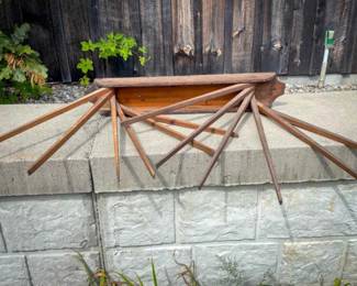 Wooden Wall-Mount Drying Rack
