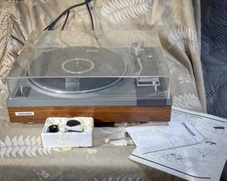Pioneer PL-115D Turntable with Manuals and Parts
