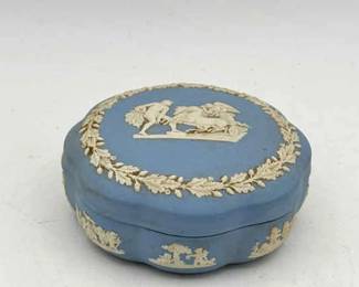 Wedgwood Style Jasperware trinket box

