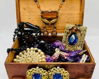 Antique Jewelry & Jewelry Box
