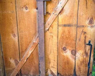Antique Wooden Bar Clamp
