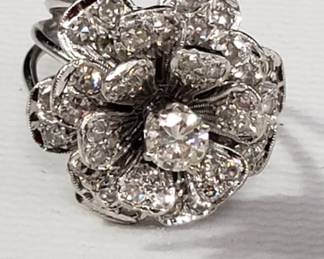 14k white gold and diamond flower ring