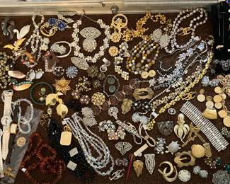 Vintage costume, jewelry, and watches