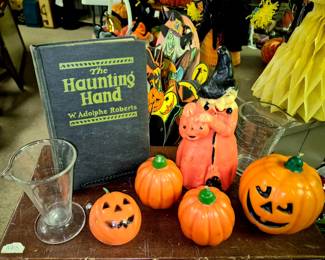 Much Halloween!!