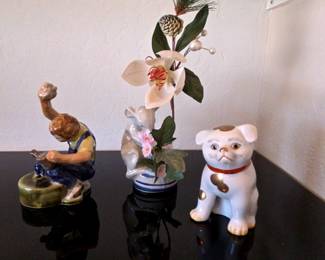 Porcelain Figurines 2 Louisville Stoneware
