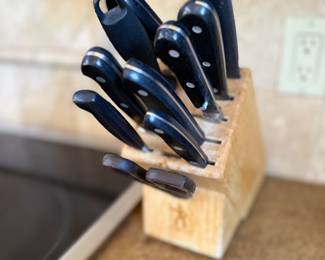 JA Henckes international knife set