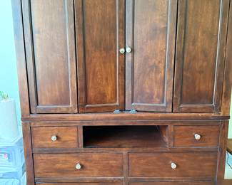 TV media cabinet / Armoire / hutch