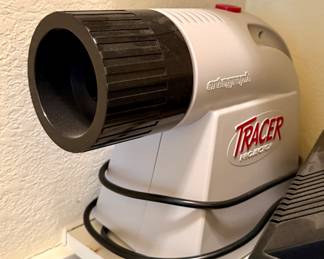 Tracer projector