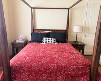 Queen 4 poster bed & mattress with matching night stands