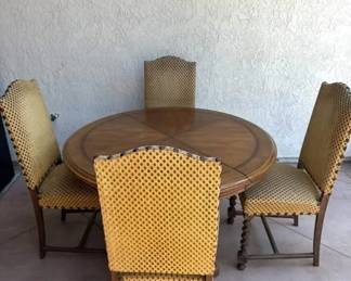 4 Enegant Cloth Chairs