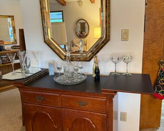 solid wood bar/Beautiful wall mirror