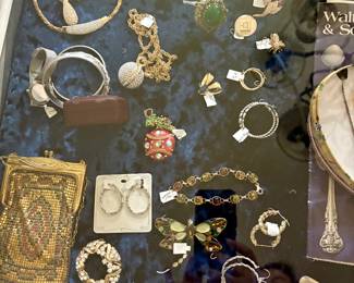 Sterling Jewelry (few pieces gold)