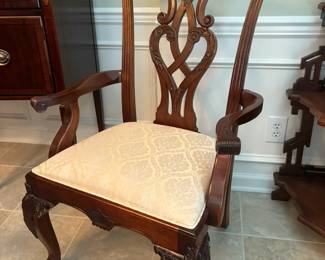 Stoneleigh by Stanley Furniture Mahogany Table with 8 chairs