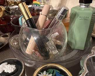 Fragrances Gucci, Tom Ford, Chloe, Chanel and much much more