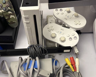 Gaming systems : Nintendo Wii + Accessories 