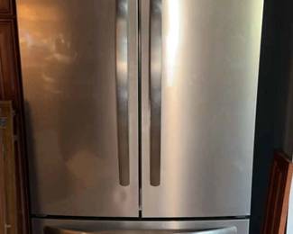 Frigidaire French Door Refrigerator 