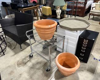 Pots and Metal Cabinets Orlando