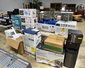 Ceiling Fans, Microwaves, Portable AC Units and Water Fountain Orlando Estate Auction